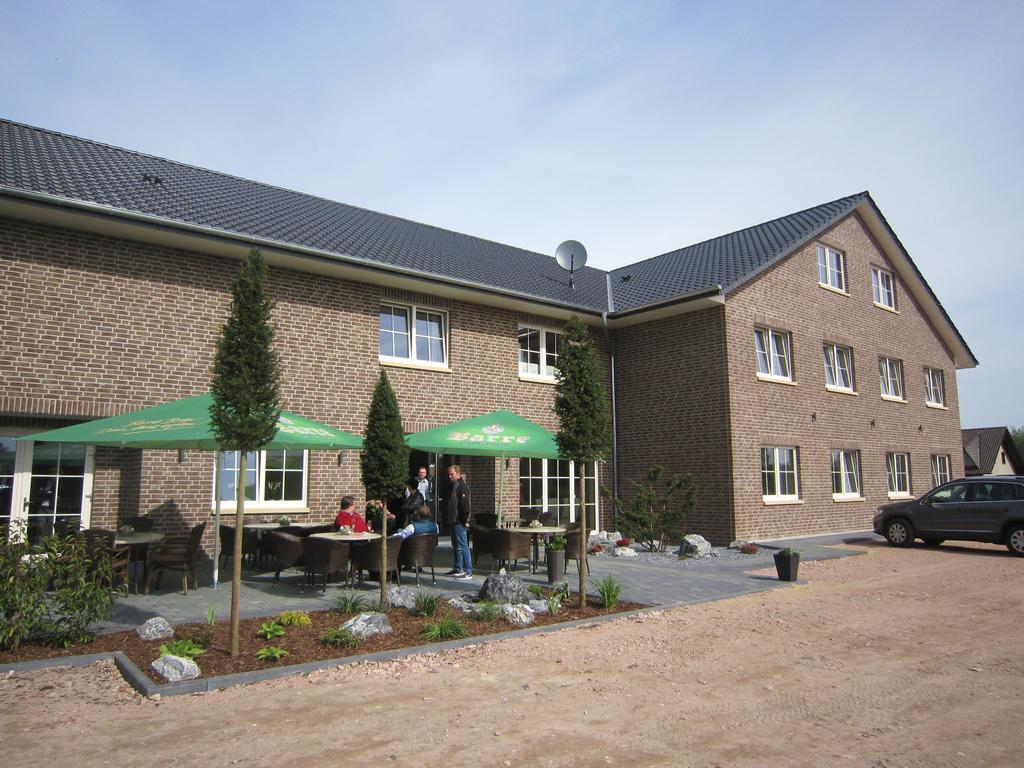 Landhotel zum grünen Kranze Espelkamp-Mittwald Exterior foto
